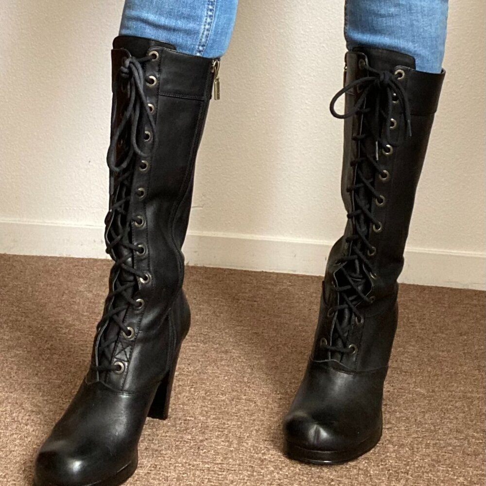 Tribeca Lace up Boots Size 9